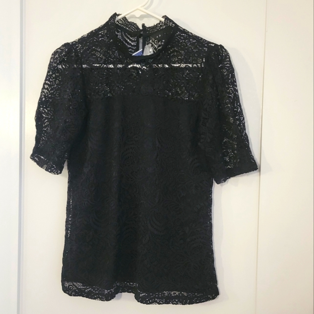 NWT, Black lace short sleeve top size Medium